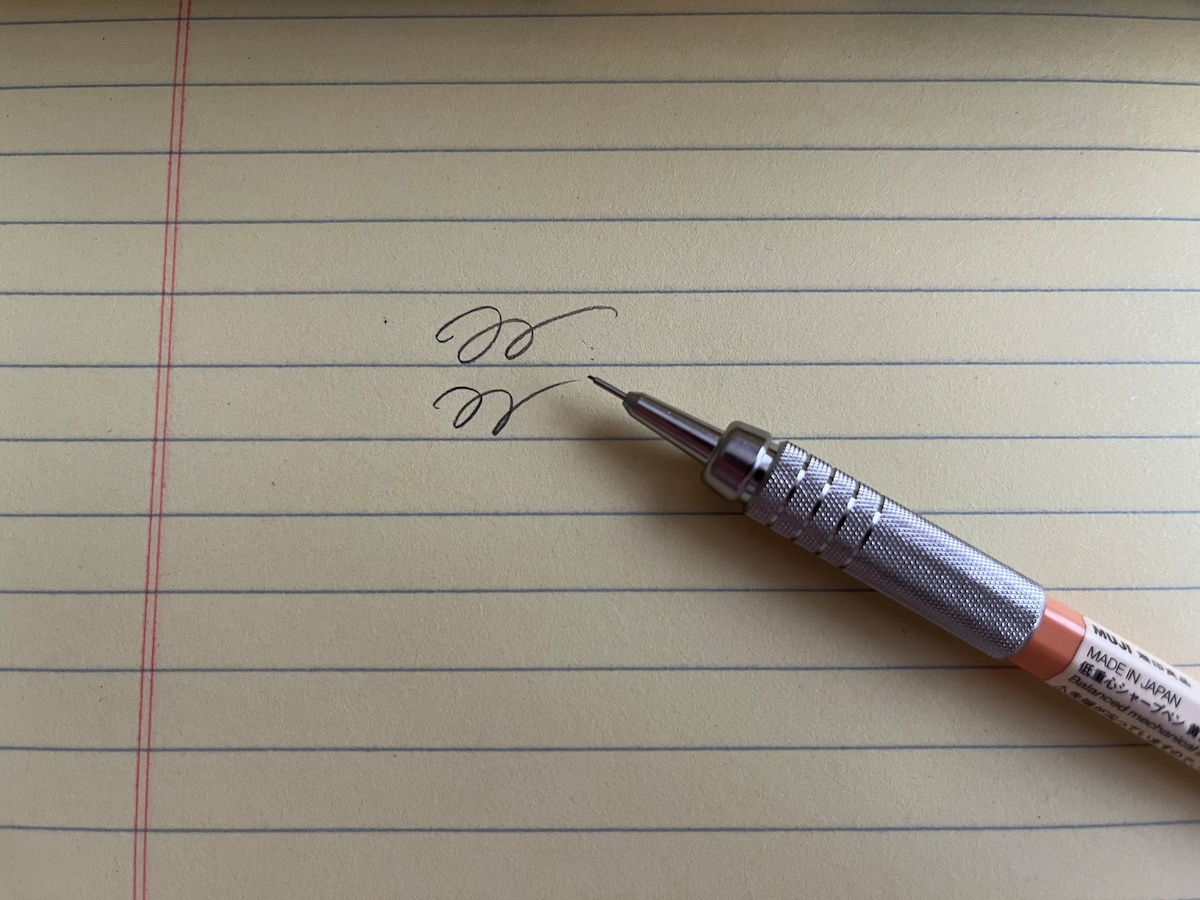 低重心シャープペン 黄色・0.3mm