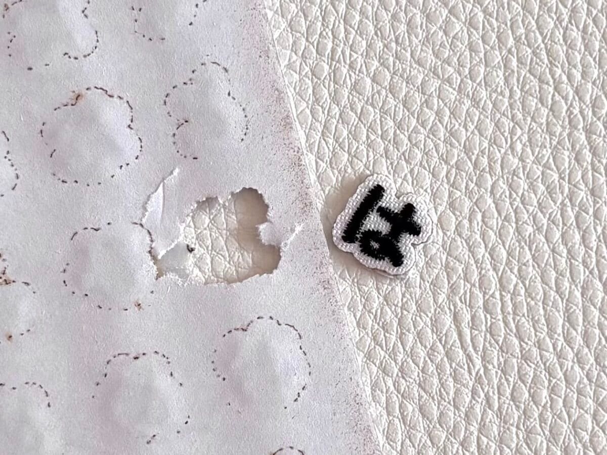 100均【キャンドゥ】ワッペンが超使える!数字やひらがなで推しグッズを作ろう!