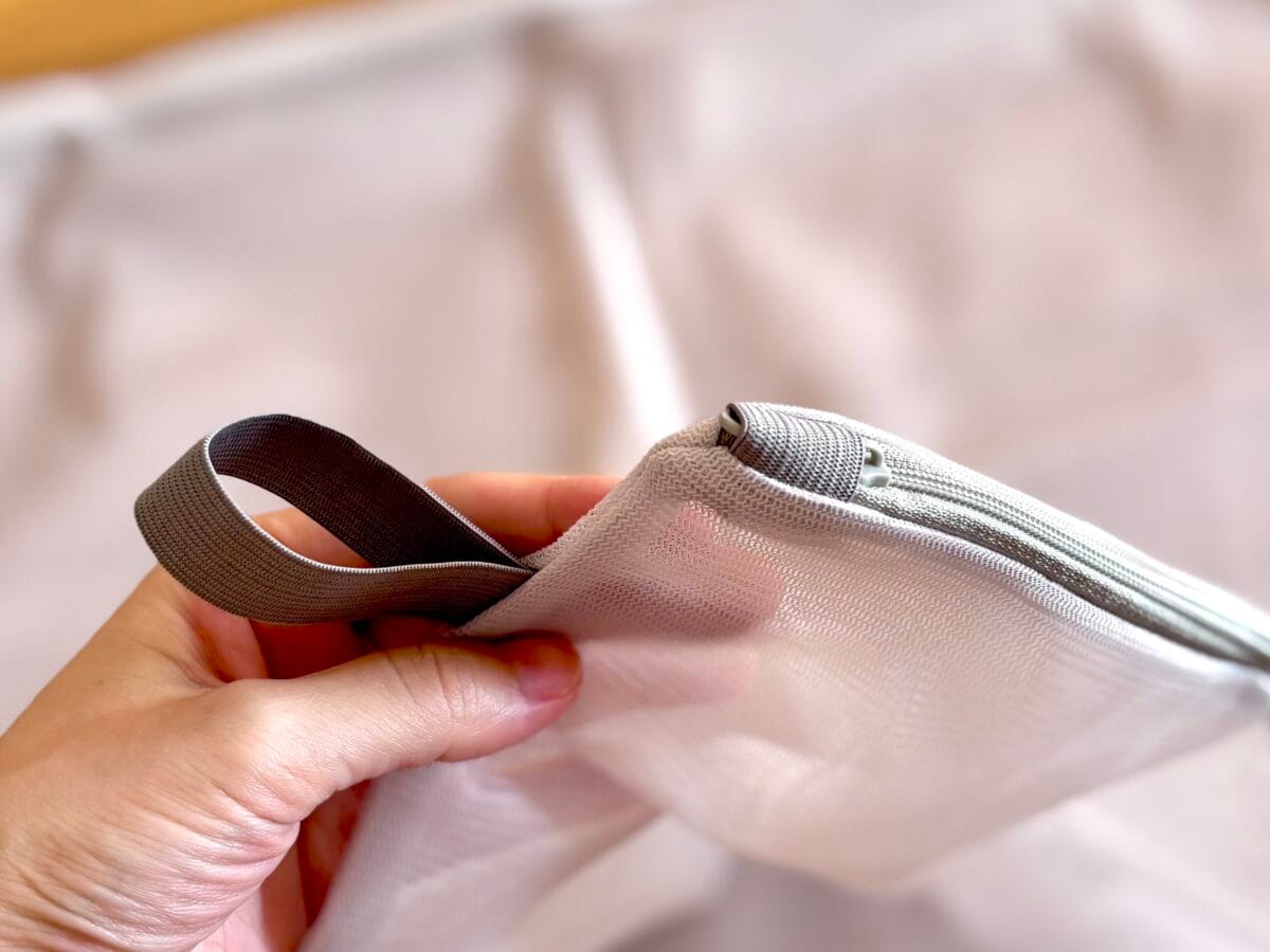 【キャンドゥ】おすすめポーチ6選|トラベル用やメイクポーチ、推し活ポーチまで充実!