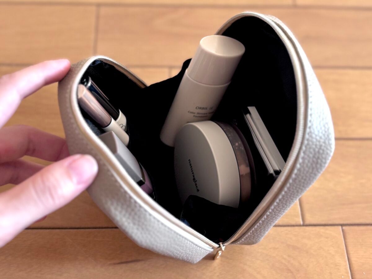 【キャンドゥ】おすすめポーチ6選|トラベル用やメイクポーチ、推し活ポーチまで充実!