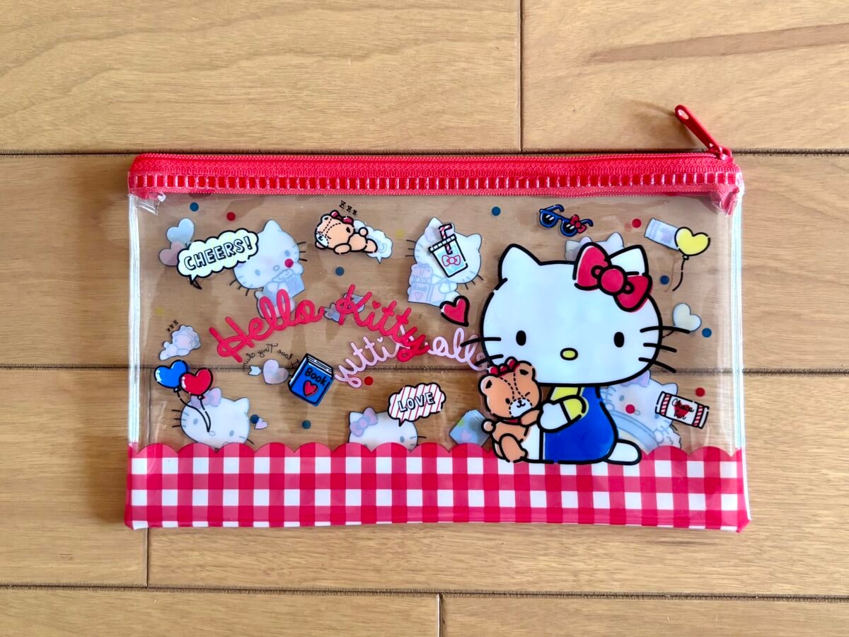 【キャンドゥ】おすすめポーチ6選|トラベル用やメイクポーチ、推し活ポーチまで充実!