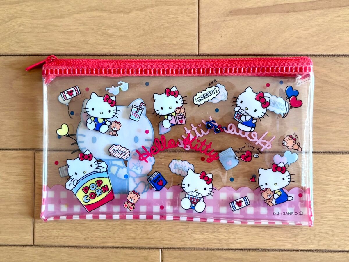 【キャンドゥ】おすすめポーチ6選|トラベル用やメイクポーチ、推し活ポーチまで充実!