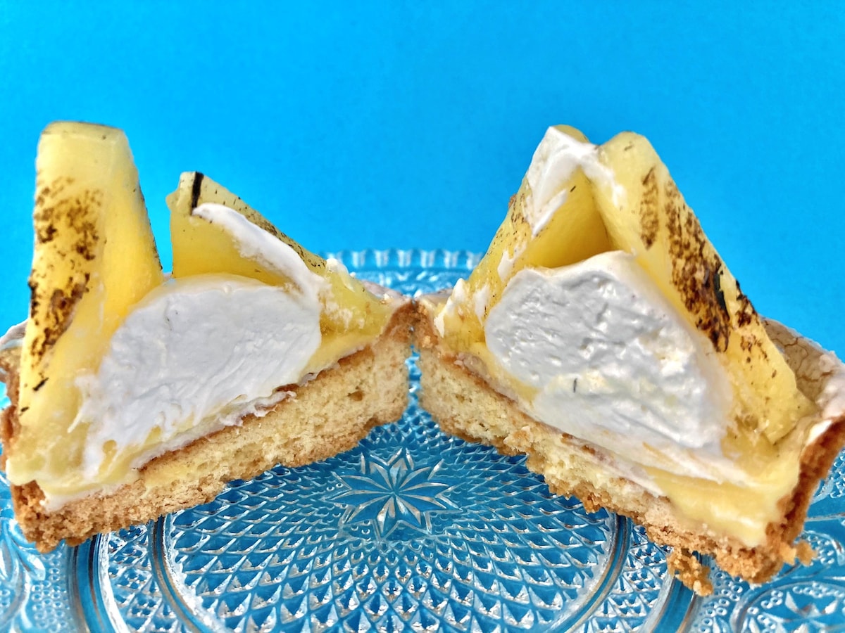 絶対美味しいヤツ！最高の組み合わせ！【ファミマ】めちゃウマなパインタルト