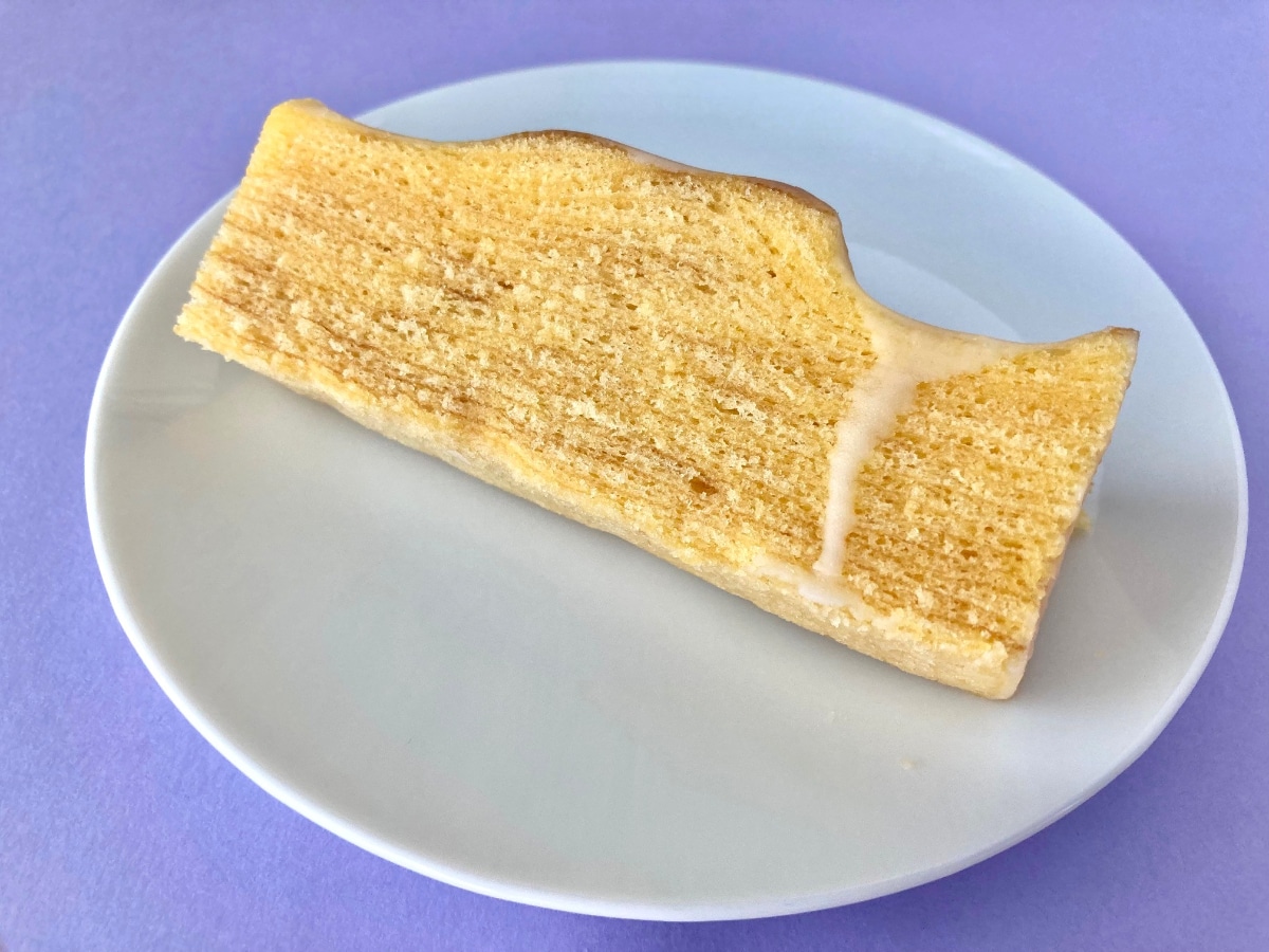 クオリティにみんなビックリ!?【ローソン】王道のバウムクーヘンがウマい!