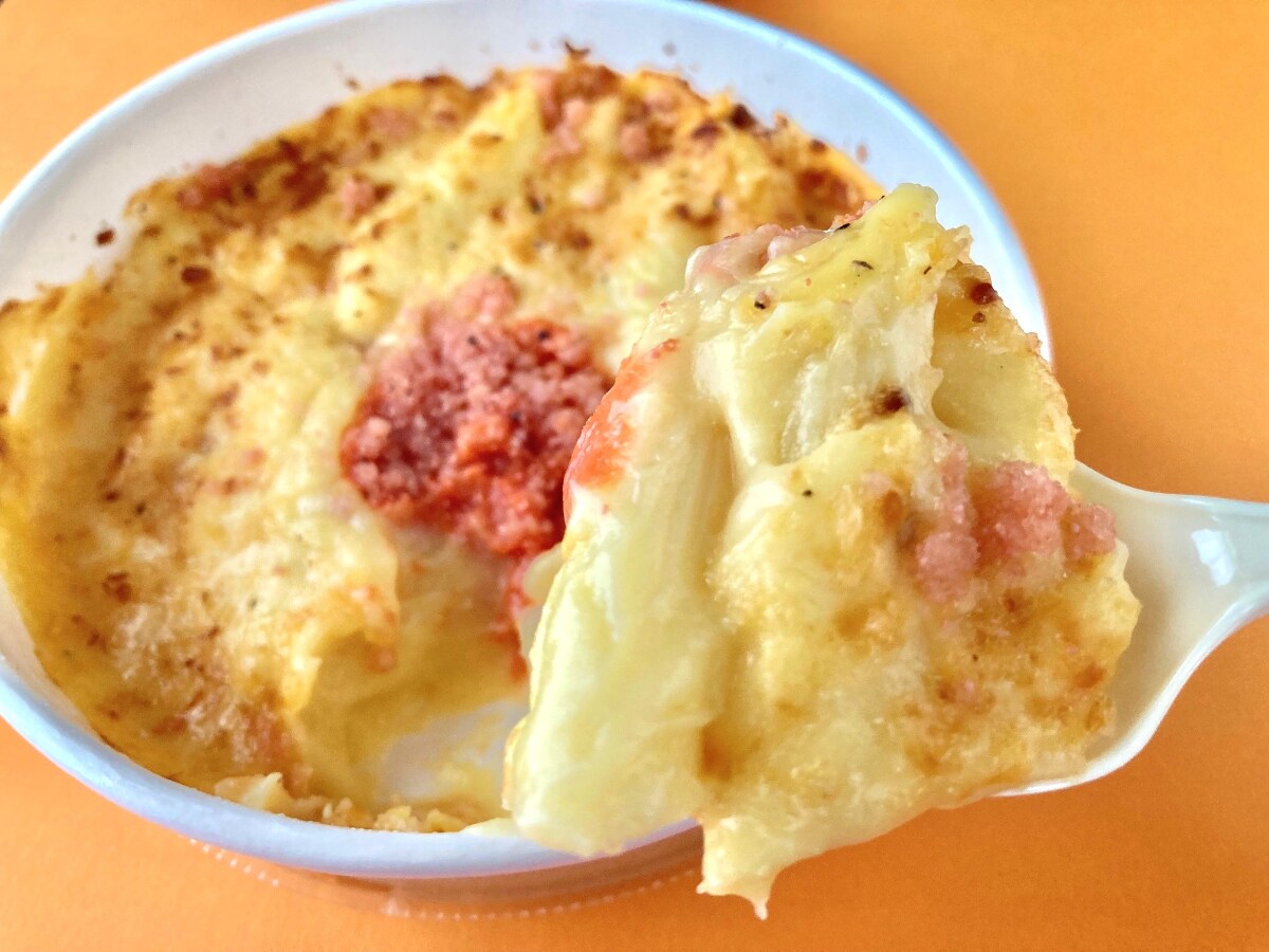 明太やカルボ感は微妙！？普通に美味しい！？【ファミマ】魅力的な組み合わせのグラタン