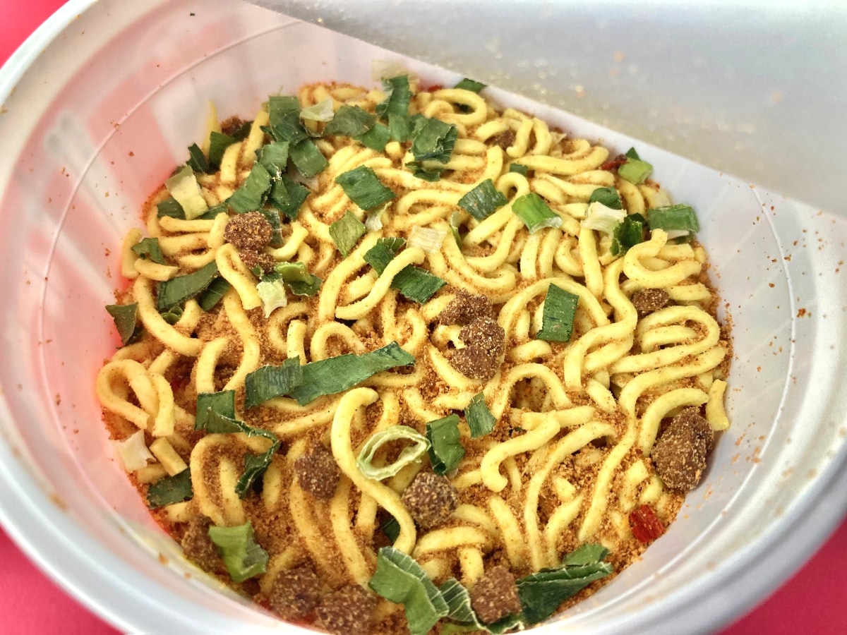 ご当地ラー油「えんまのなみだ」使用で旨辛!【エースコック】「辛旅」シリーズ第4弾!