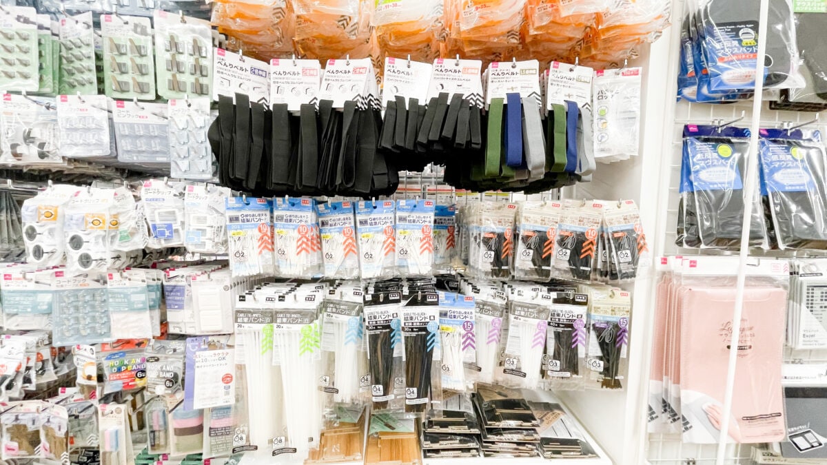 種類が豊富!ダイソーの結束バンドを紹介!繰り返し使えるタイプも