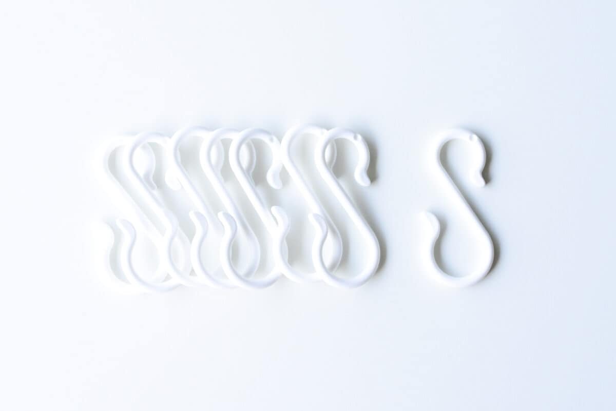 【ダイソー】S字フックが便利すぎる!本当におすすめの6商品を紹介