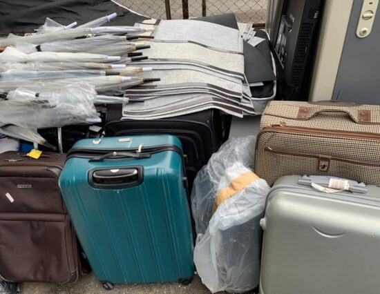 荷物置き去り、大浴場で撮影…ホテルが嘆く“外国人観光客”の驚くべき行動――仰天ニュース特報