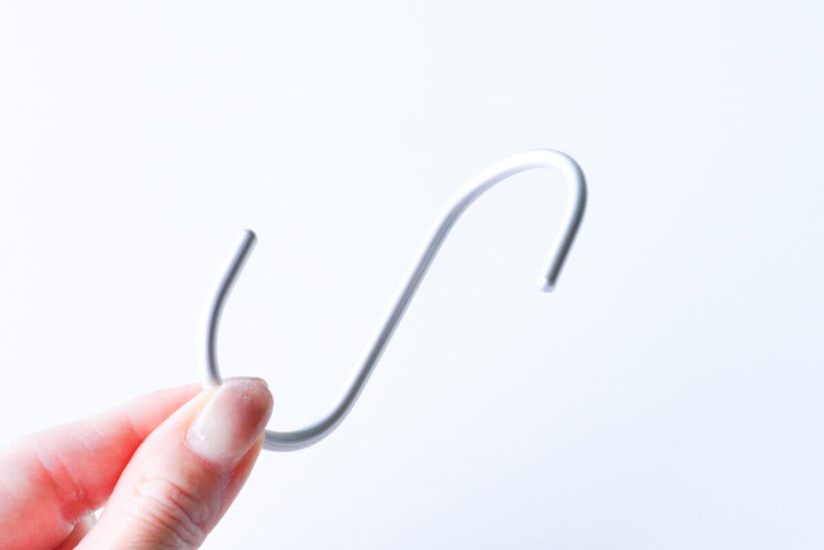 【ダイソー】S字フックが便利すぎる!本当におすすめの6商品を紹介