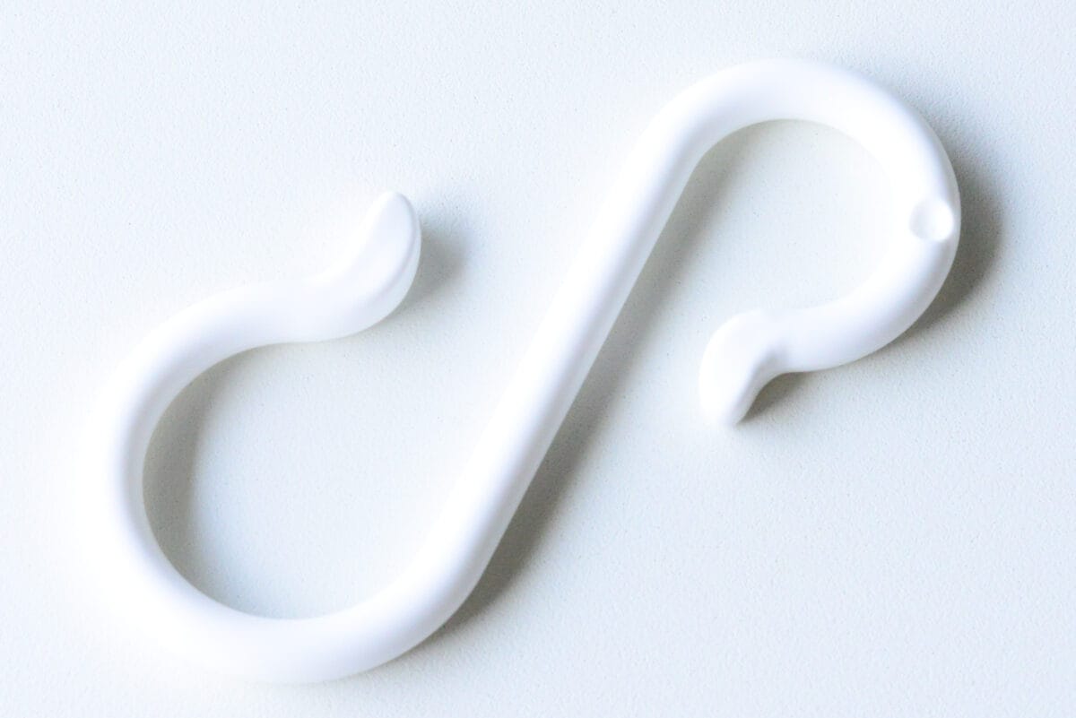 【ダイソー】S字フックが便利すぎる!本当におすすめの6商品を紹介