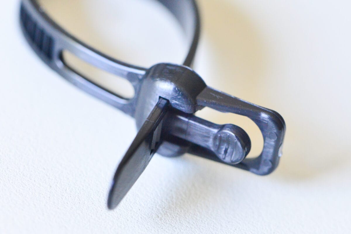 種類が豊富!ダイソーの結束バンドを紹介!繰り返し使えるタイプも