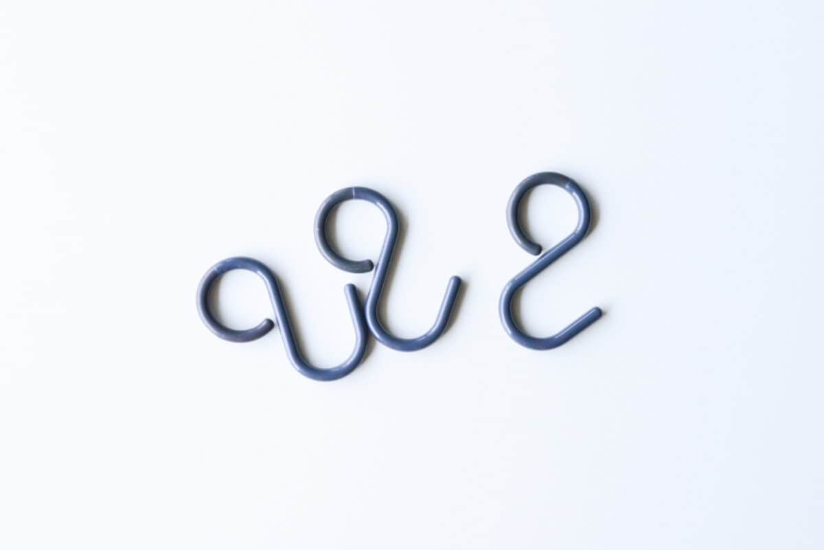 【ダイソー】S字フックが便利すぎる!本当におすすめの6商品を紹介