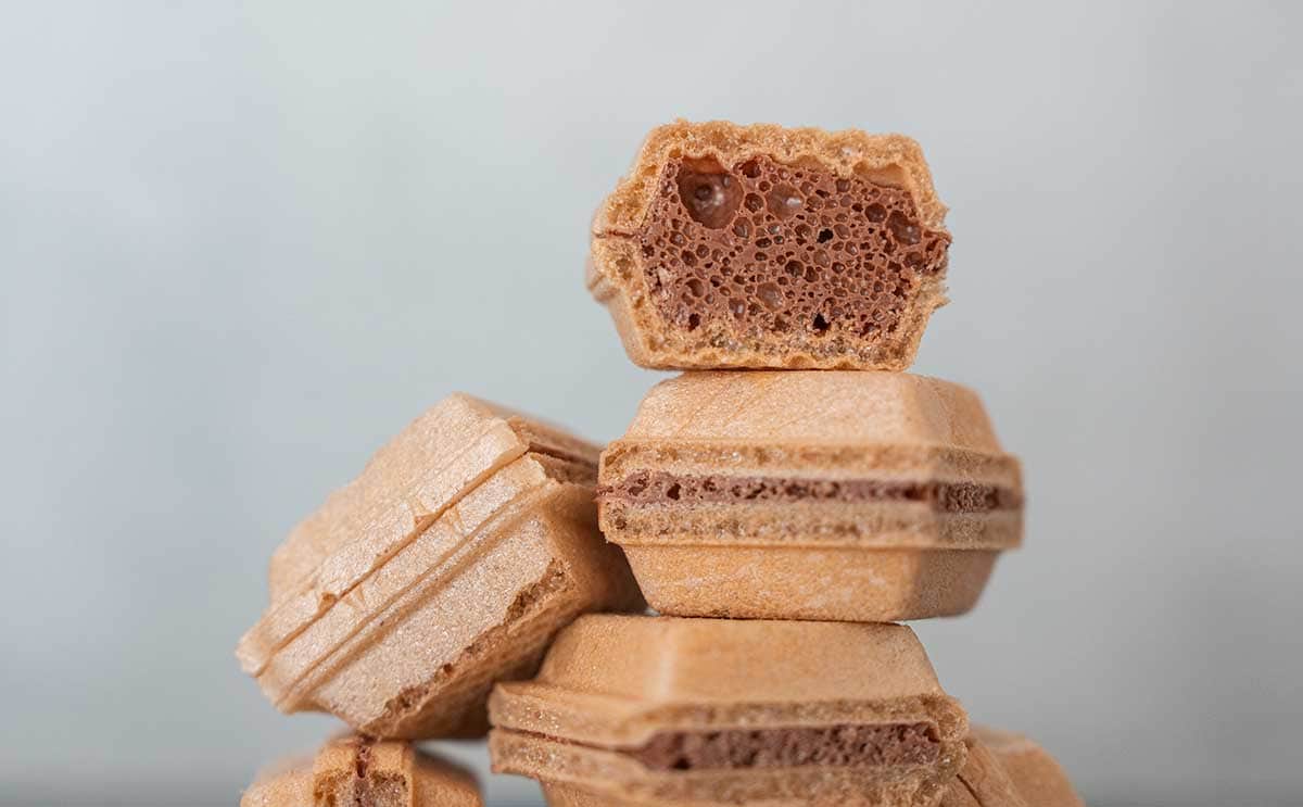 1個当たり24円【セブン】キューブ状のお菓子がめっちゃ美味い!!