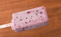 「復活してて大喜び」「うますぎん？」【セブン】紫アイスが本当においしい