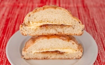 「史上最高に美味い」【ローソン】新作パンはカロリーの暴力だけど何個も食べたくなってしまう