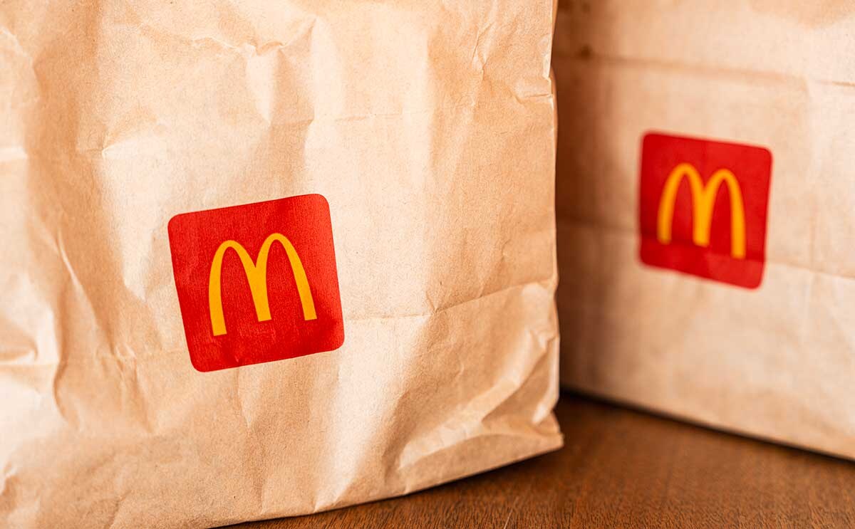 「めちゃウマだった」「絵の具みたいな青紫」【マクドナルド】新商品が爽やかで最高