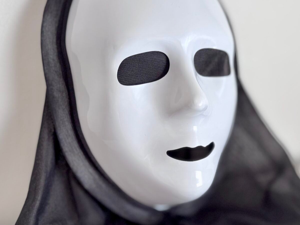 【2025年最新】ダイソーのハロウィングッズ大特集！ 仮装もお菓子もプチプラで可愛く♡