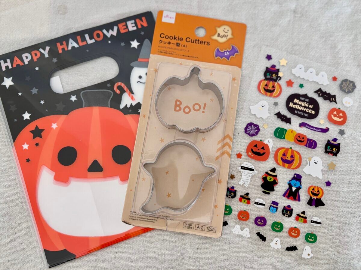 【2025年最新】ダイソーのハロウィングッズ大特集！ 仮装もお菓子もプチプラで可愛く♡