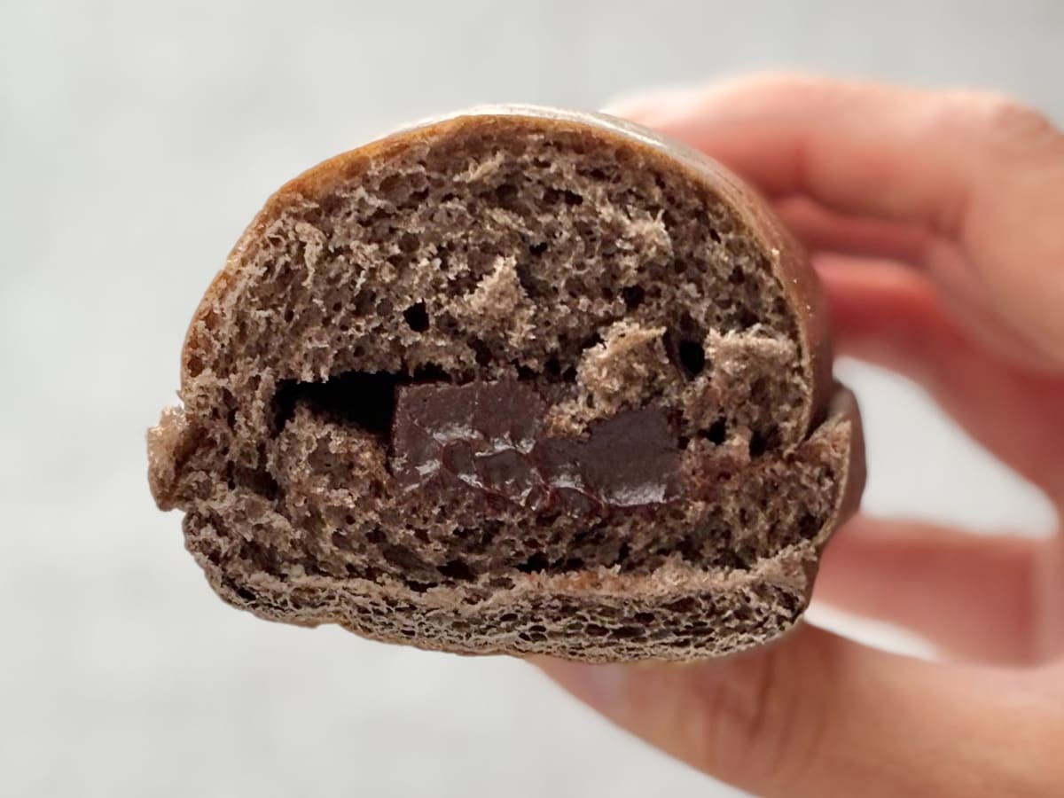 地味~な見た目なのに味は濃厚!【ローソン】の新作スイーツパンを実食