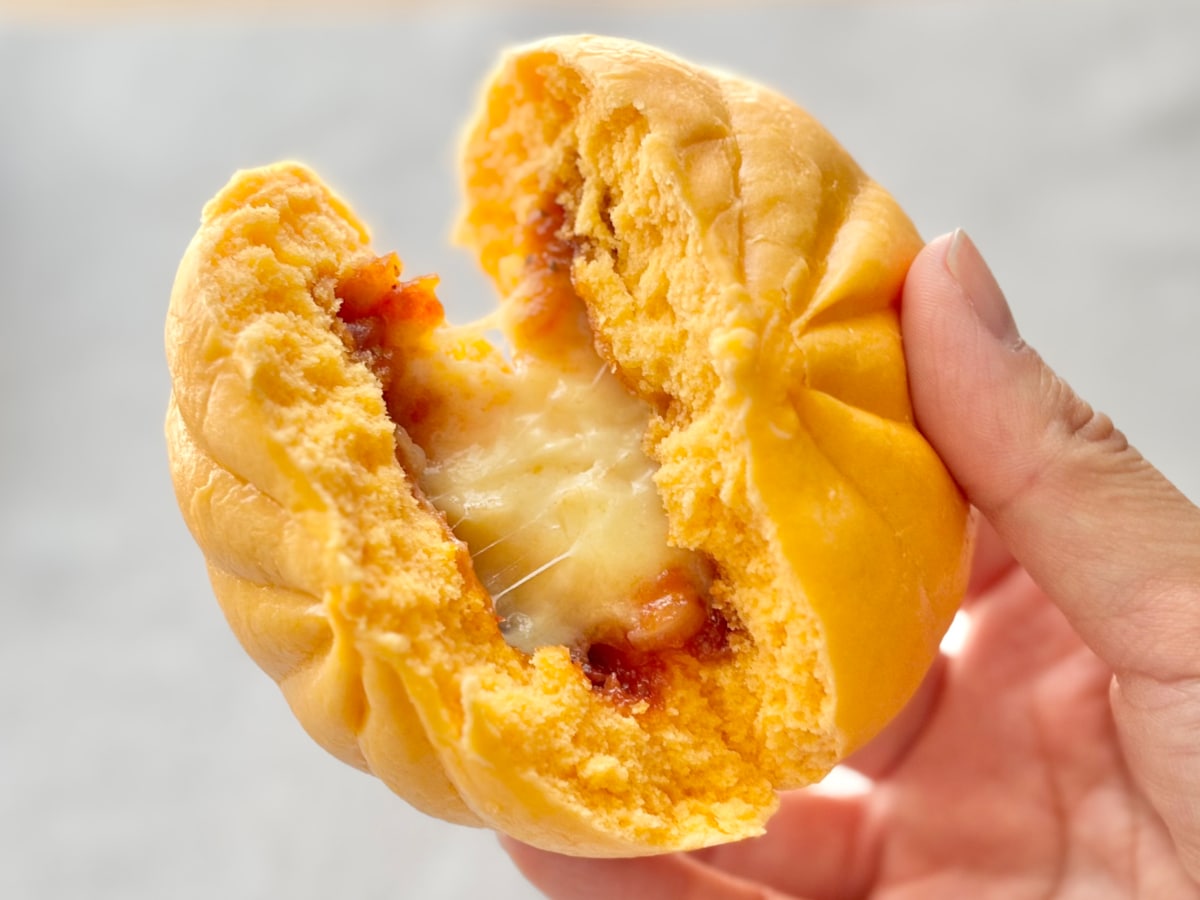 チーズがとろける定番のおいしさ!【ローソン】に中華まんの季節が到来