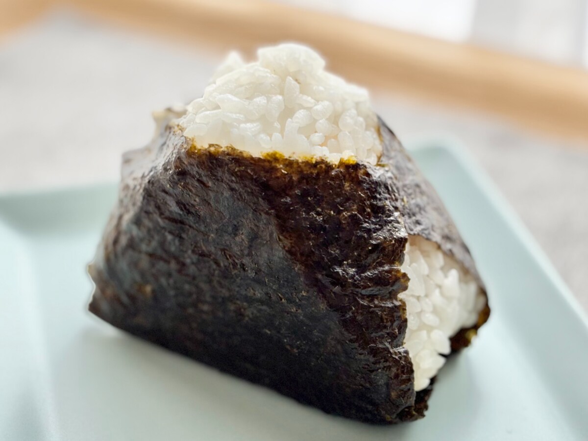 正直おいしすぎて声でた……【ファミマ】名店監修のおむすびに大満足