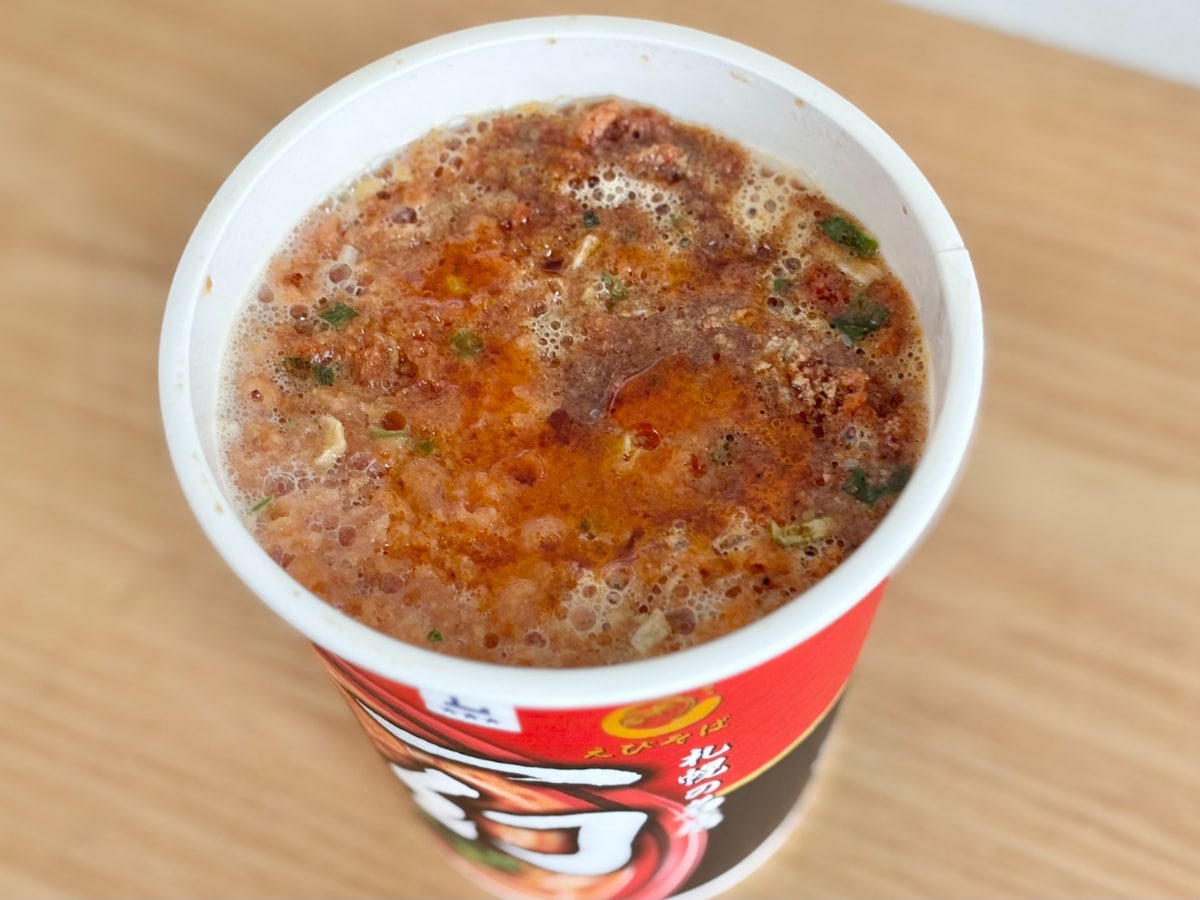 濃厚なえびの旨みが絶品！【ローソン】の名店監修カップ麺はリピ確の味