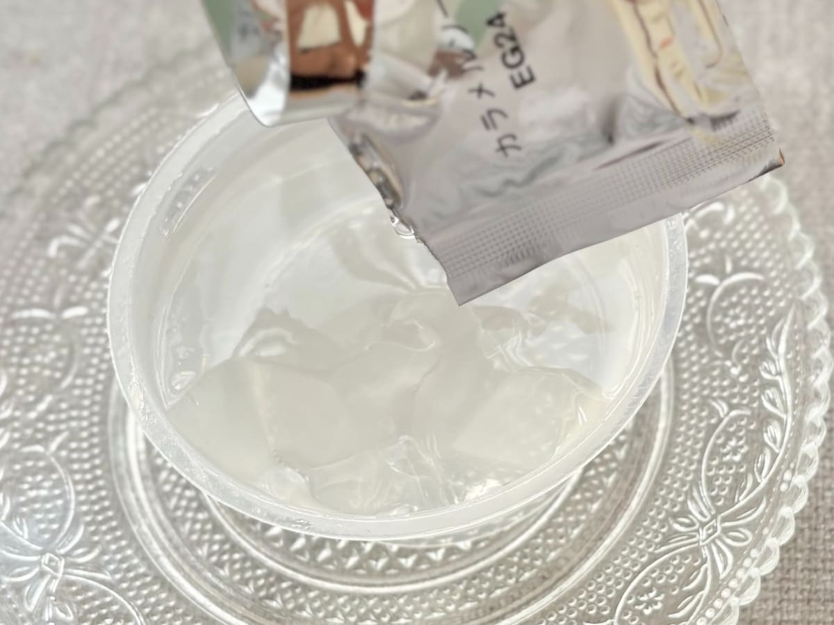 透明だけど味は……【ローソン限定】話題の不思議スイーツが再登場！