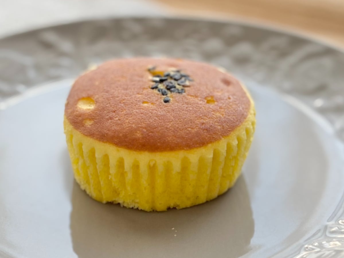 「しあわせな気持ちになる…」【ファミマ】しっとりふわふわの秋のケーキ