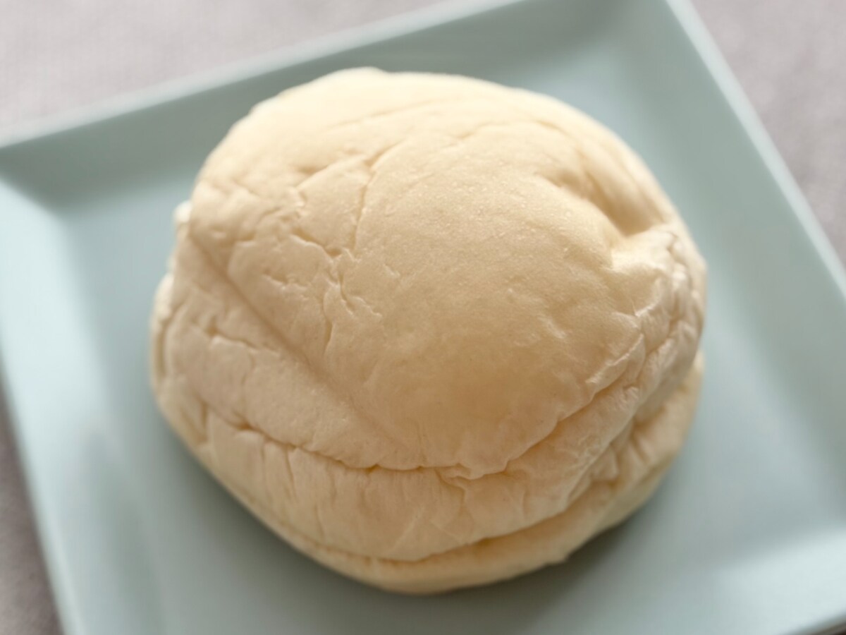 コクのあるミルクの甘みが美味♡【ファミマ】の人気パンに新作が登場