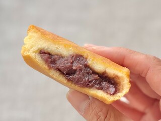 カリもち食感が美味！【ファミマ】冷凍庫に常備しておきたい和風おやつ