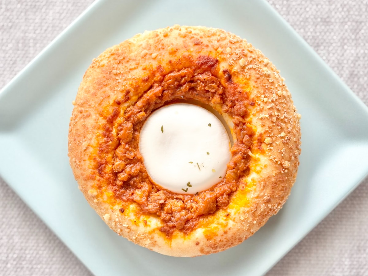 リベイク推奨!【ローソン】だけど『月見』の新作総菜パンが大当たり