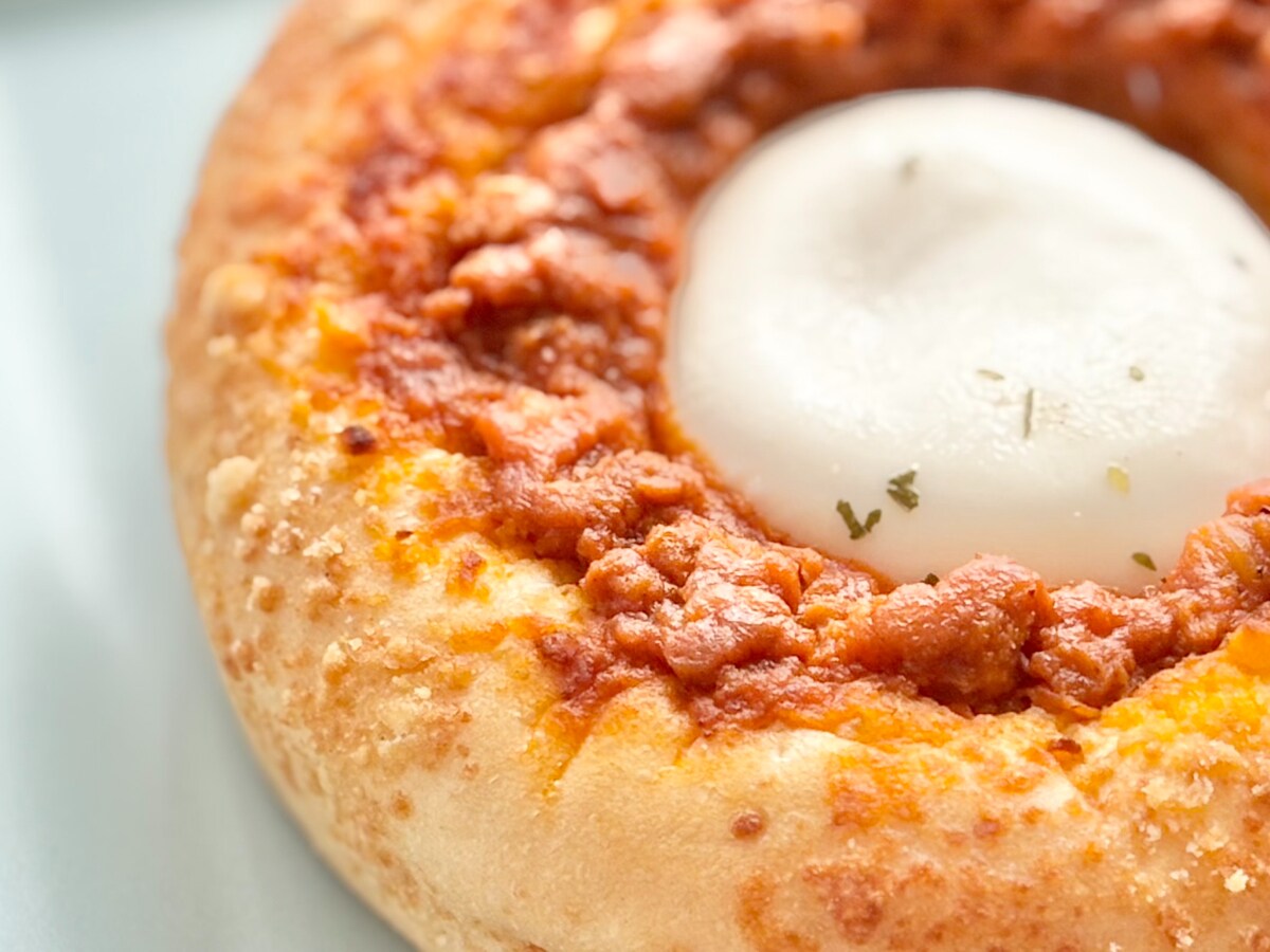 リベイク推奨!【ローソン】だけど『月見』の新作総菜パンが大当たり