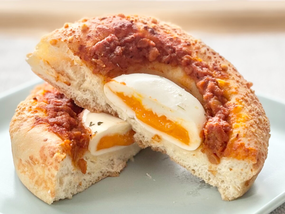 リベイク推奨!【ローソン】だけど『月見』の新作総菜パンが大当たり