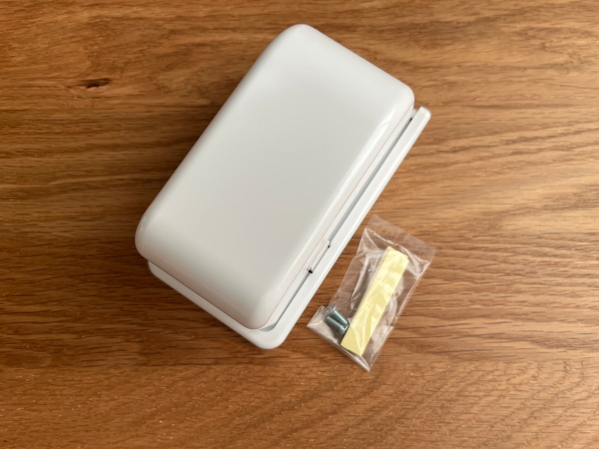 「コンセント安全カバー」