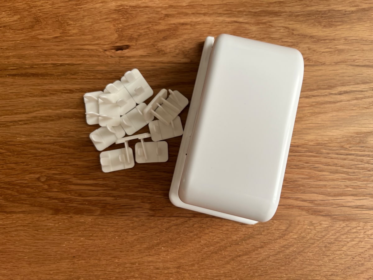 安くて簡単に付けられるダイソーのコンセントカバー！