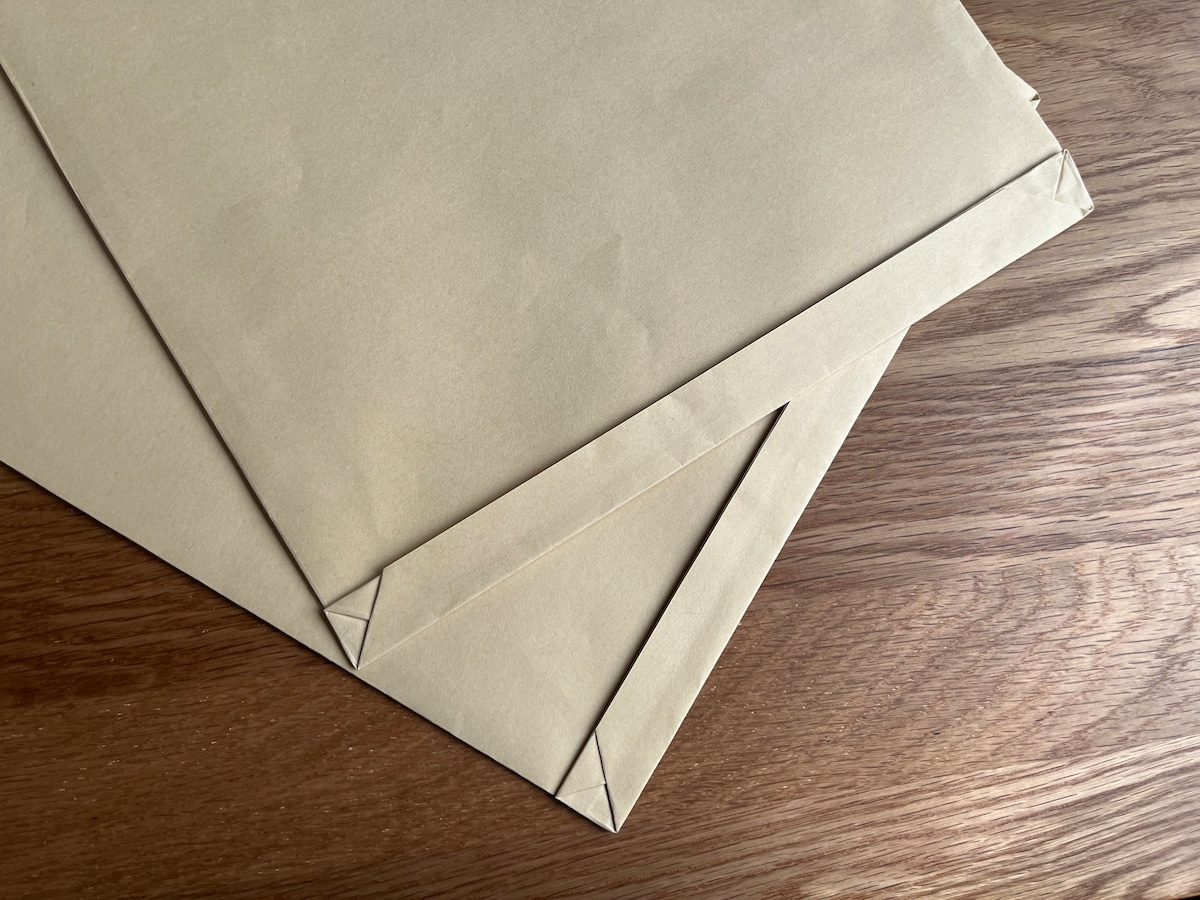 「クラフト封筒(角形2号、マチ2cm、A4用、2枚)」