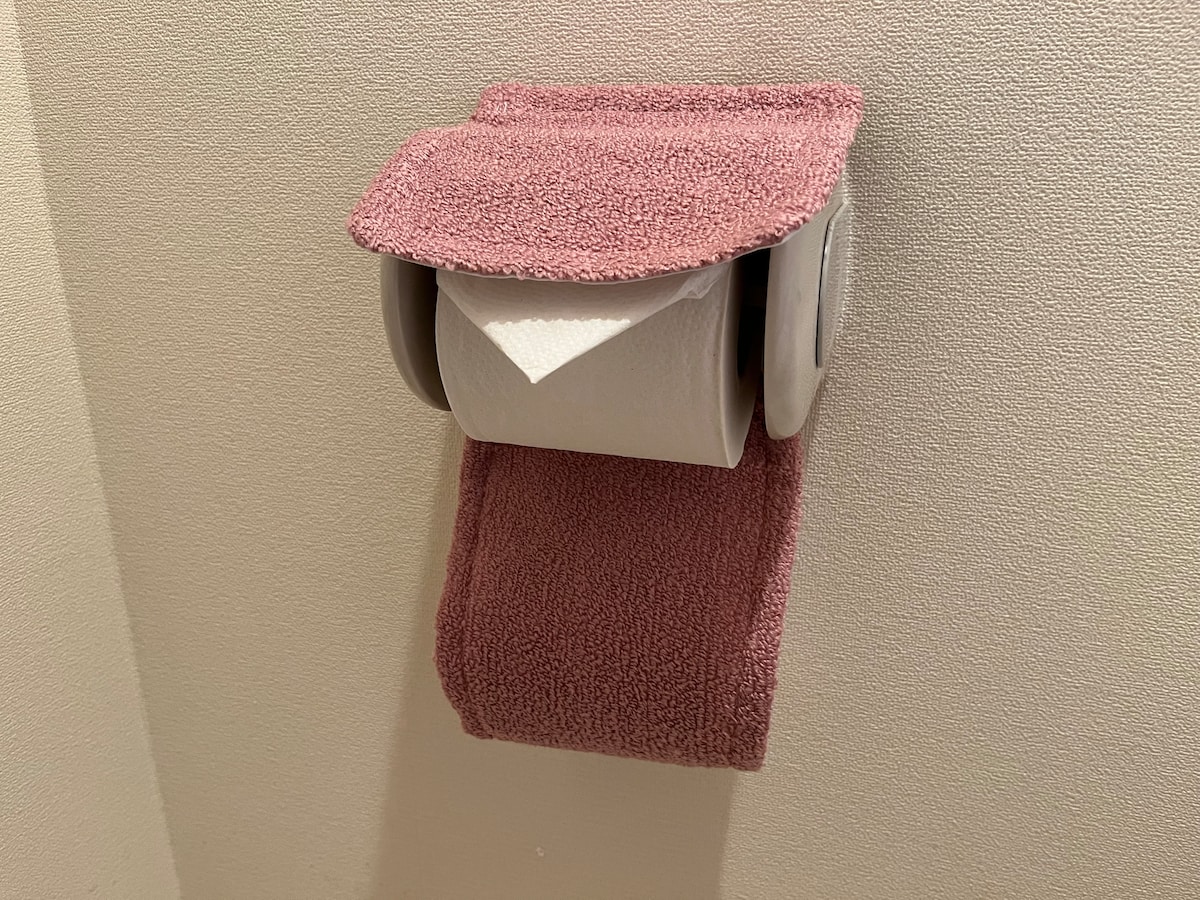 「ペーパーホルダーカバー」