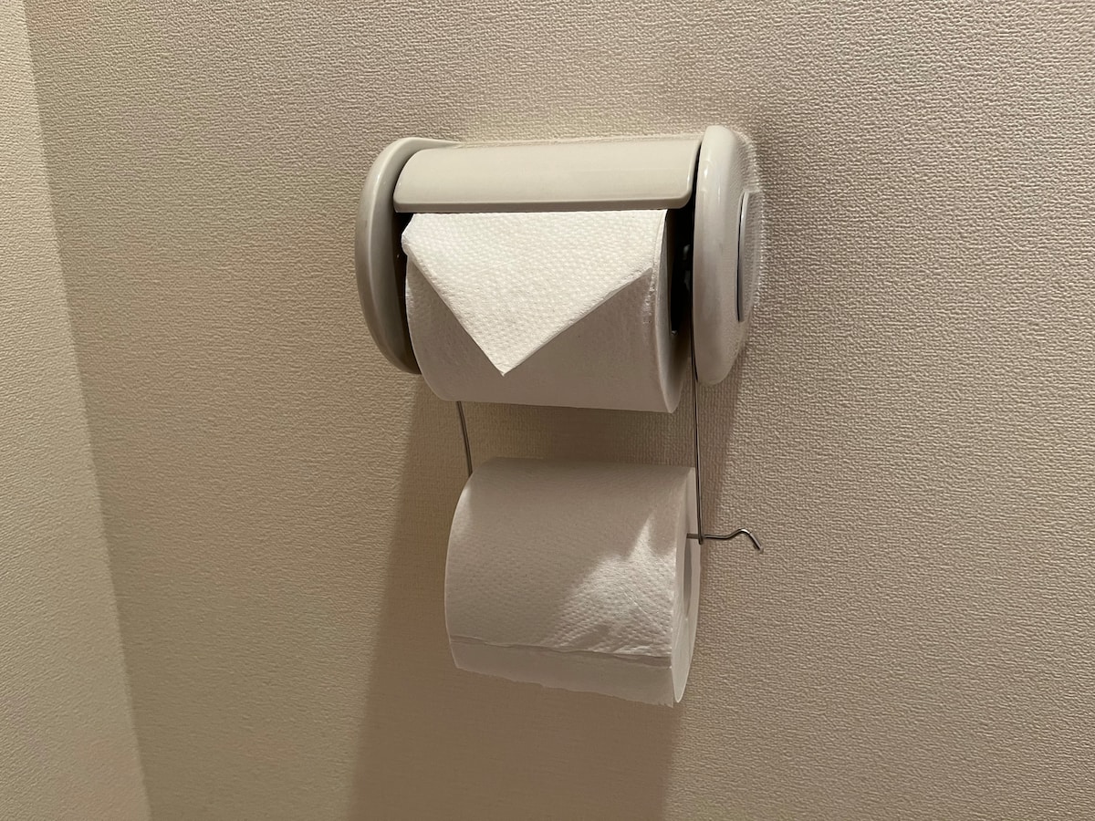 「ステンレストイレットペーパーホルダー」