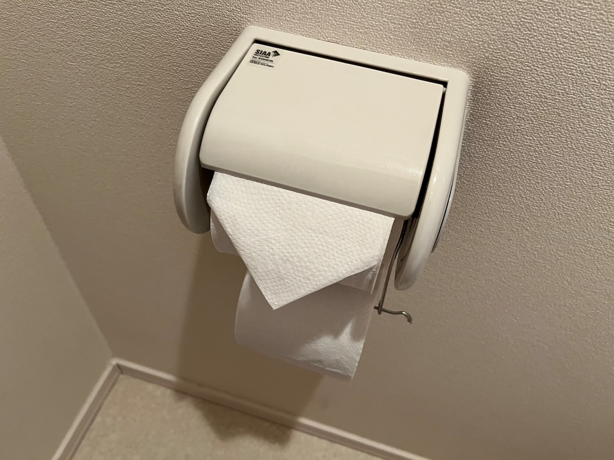 「ステンレストイレットペーパーホルダー」