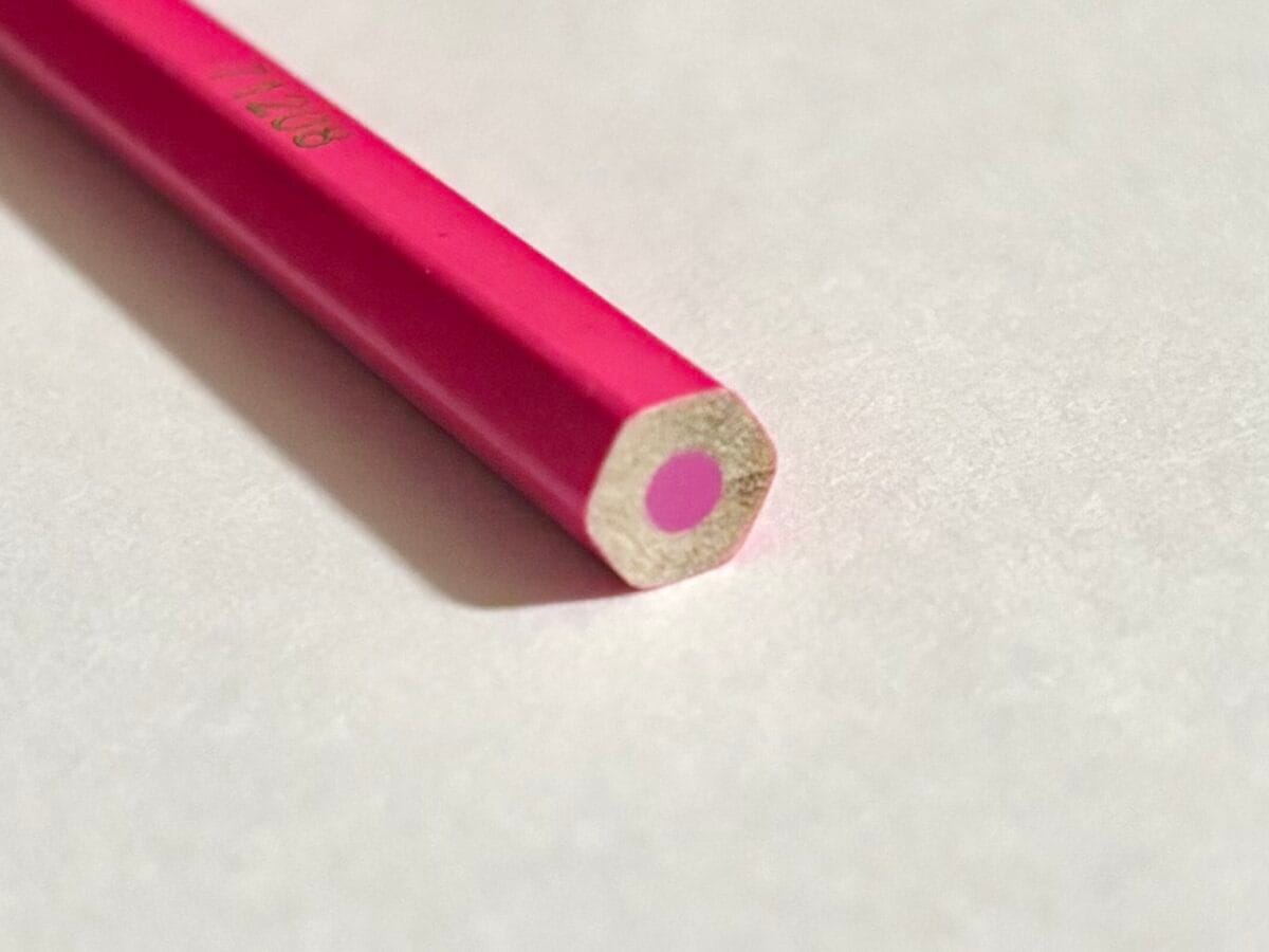 ダイソーの色鉛筆は発色悪い？ 描き心地を徹底調査！ おすすめ商品も紹介