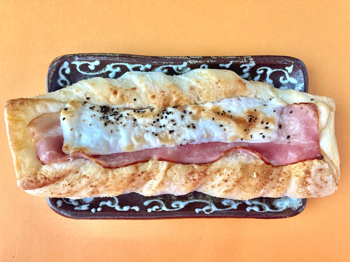 美味しい!!平べったい!!【ファミマ】コスパ最高!170円のデニッシュ