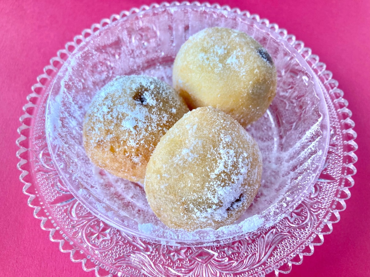 マジでうめぇ！！【ファミマ】ひと口サイズが嬉しいモチモチドーナツ