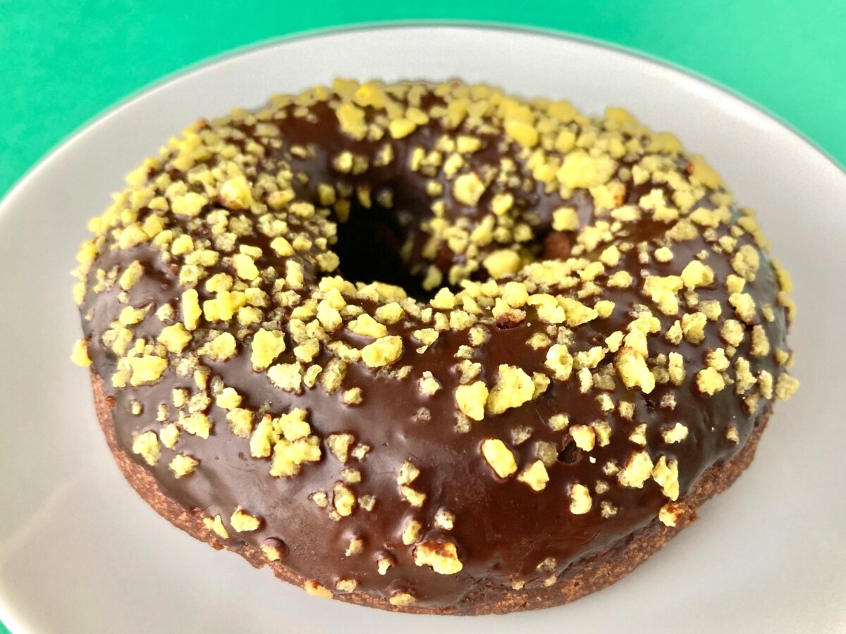チョコ好きにおすすめ！！【ファミマ】コラボドーナツがシンプルで美味しい！