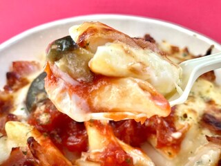 なすのゴロ感＆たっぷりベーコンがよき！【ファミマ】2種ソース仕立てのグラタン