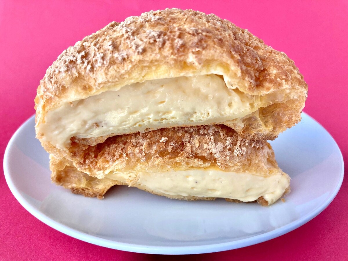 たまごとバニラがふわーーーっ！！【ローソン】の新作シュークリームが絶品！