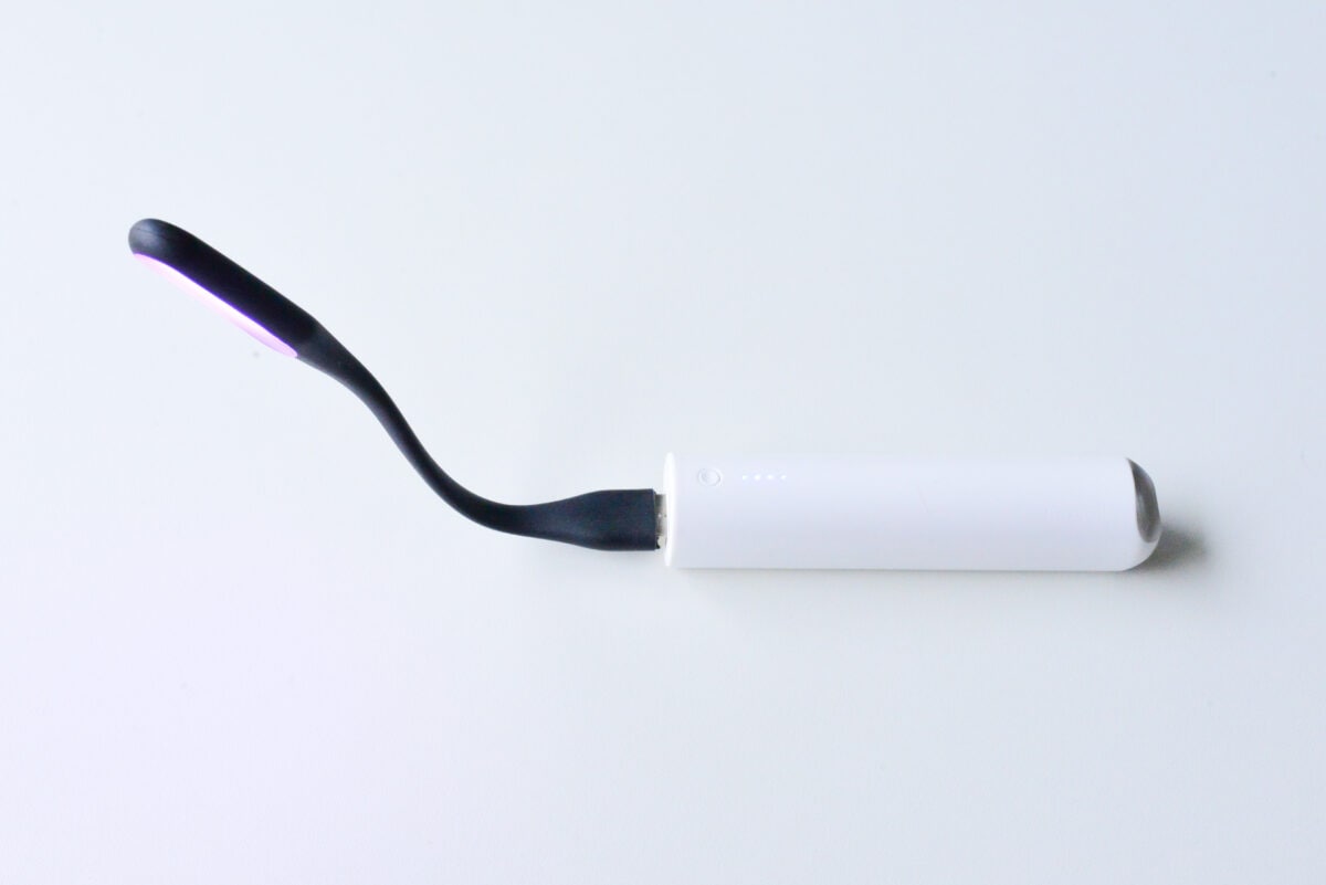 100均のUVライトを買ってみた!【セリア・キャンドゥ・ダイソー】