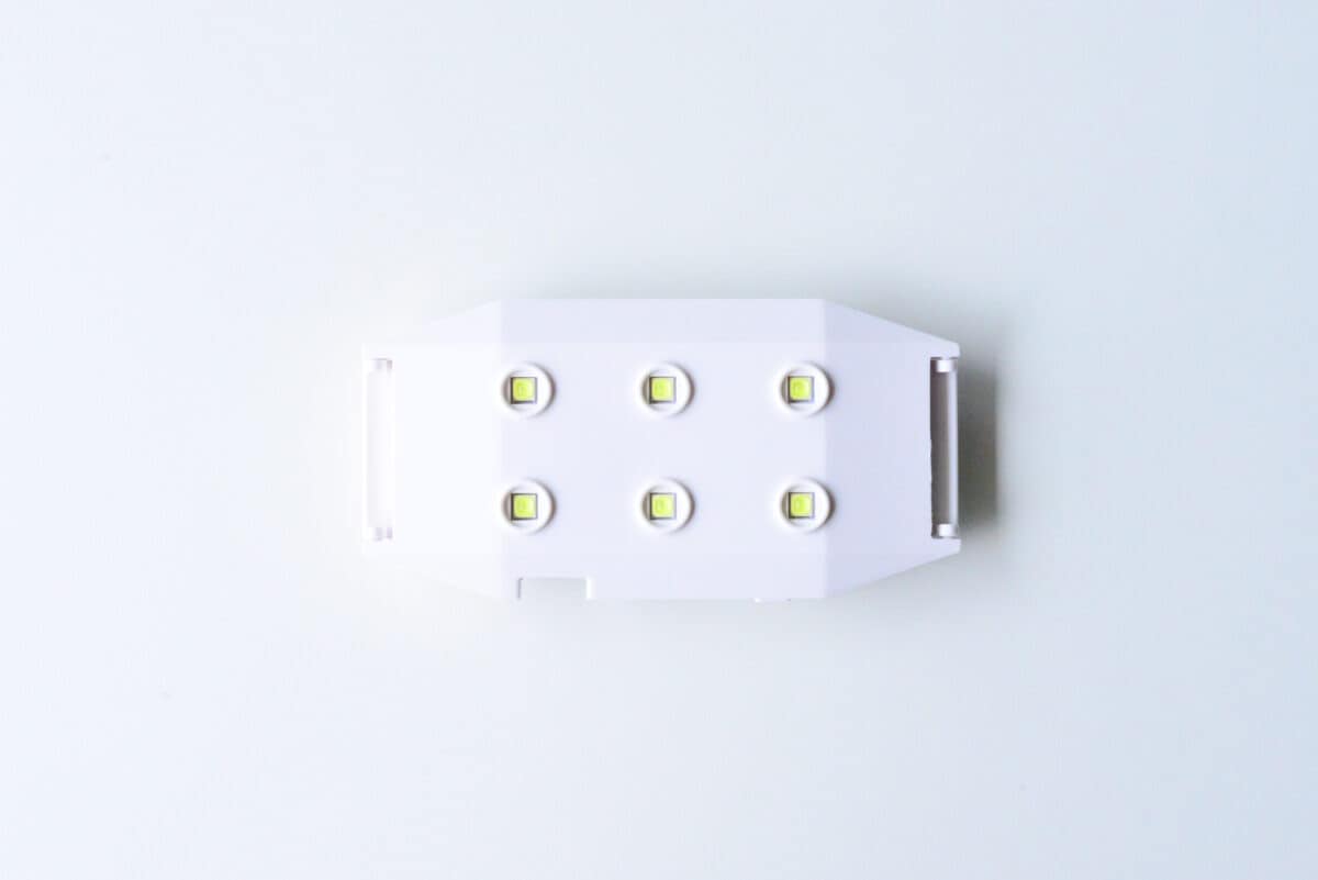 100均のUVライトを買ってみた!【セリア・キャンドゥ・ダイソー】