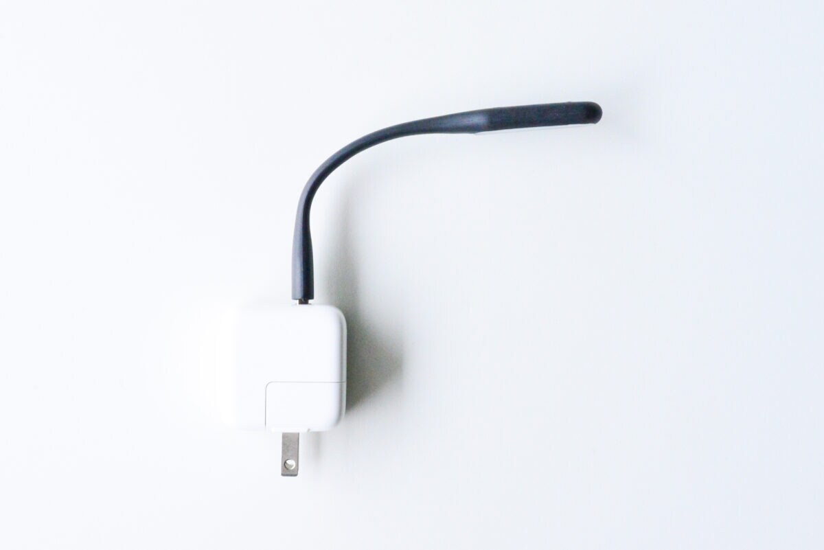 100均のUVライトを買ってみた!【セリア・キャンドゥ・ダイソー】