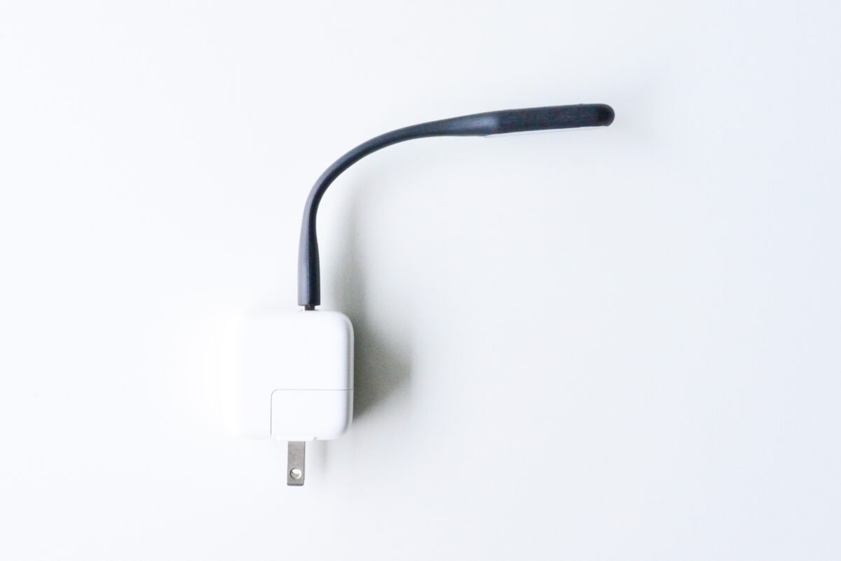 100均のUVライトを買ってみた!【セリア・キャンドゥ・ダイソー】